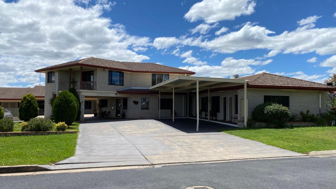 Sapphire City Motor Inn Inverell Esterno foto