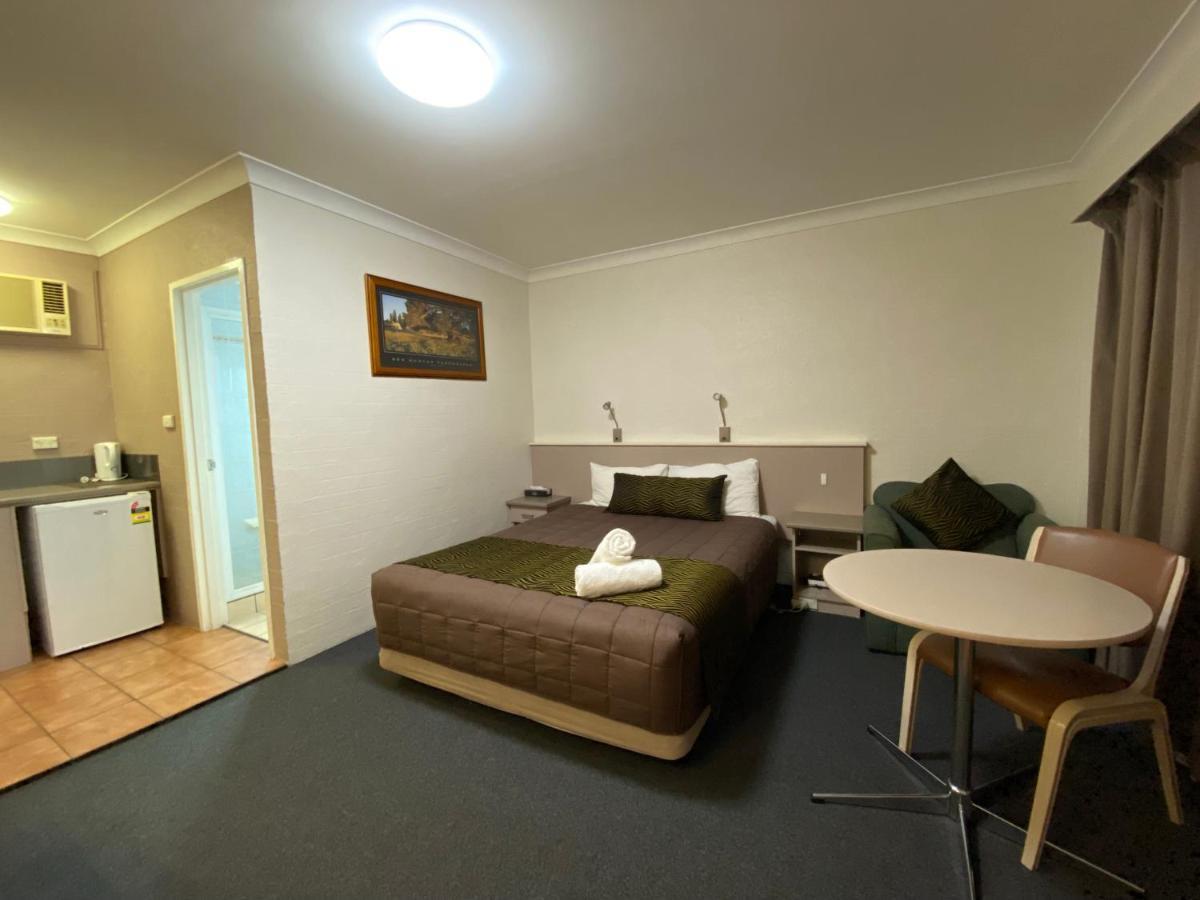 Sapphire City Motor Inn Inverell Esterno foto