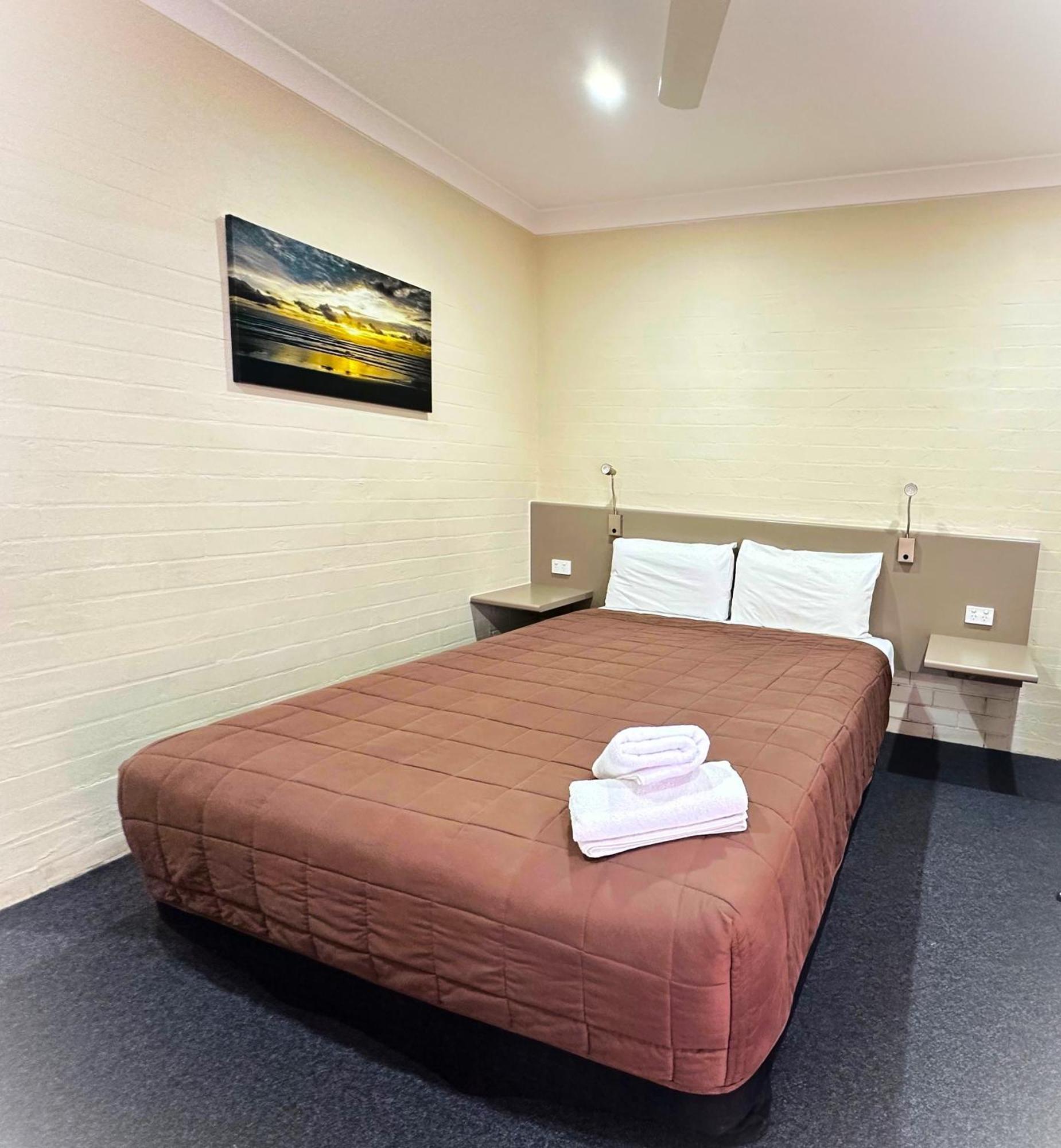 Sapphire City Motor Inn Inverell Esterno foto