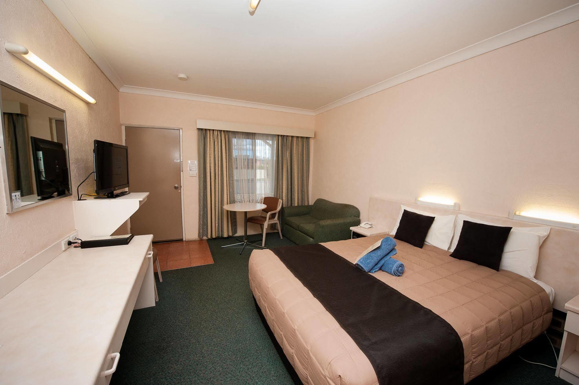 Sapphire City Motor Inn Inverell Esterno foto